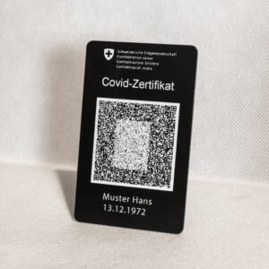 Covid-Zertifikat im Kreditkartenformat - Schwarz
