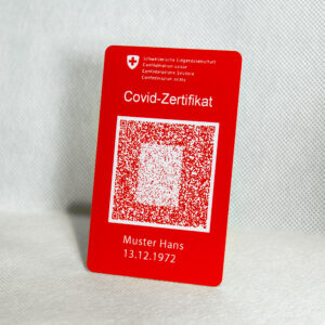 Covid-Zertifikat im Kreditkartenformat - Rot